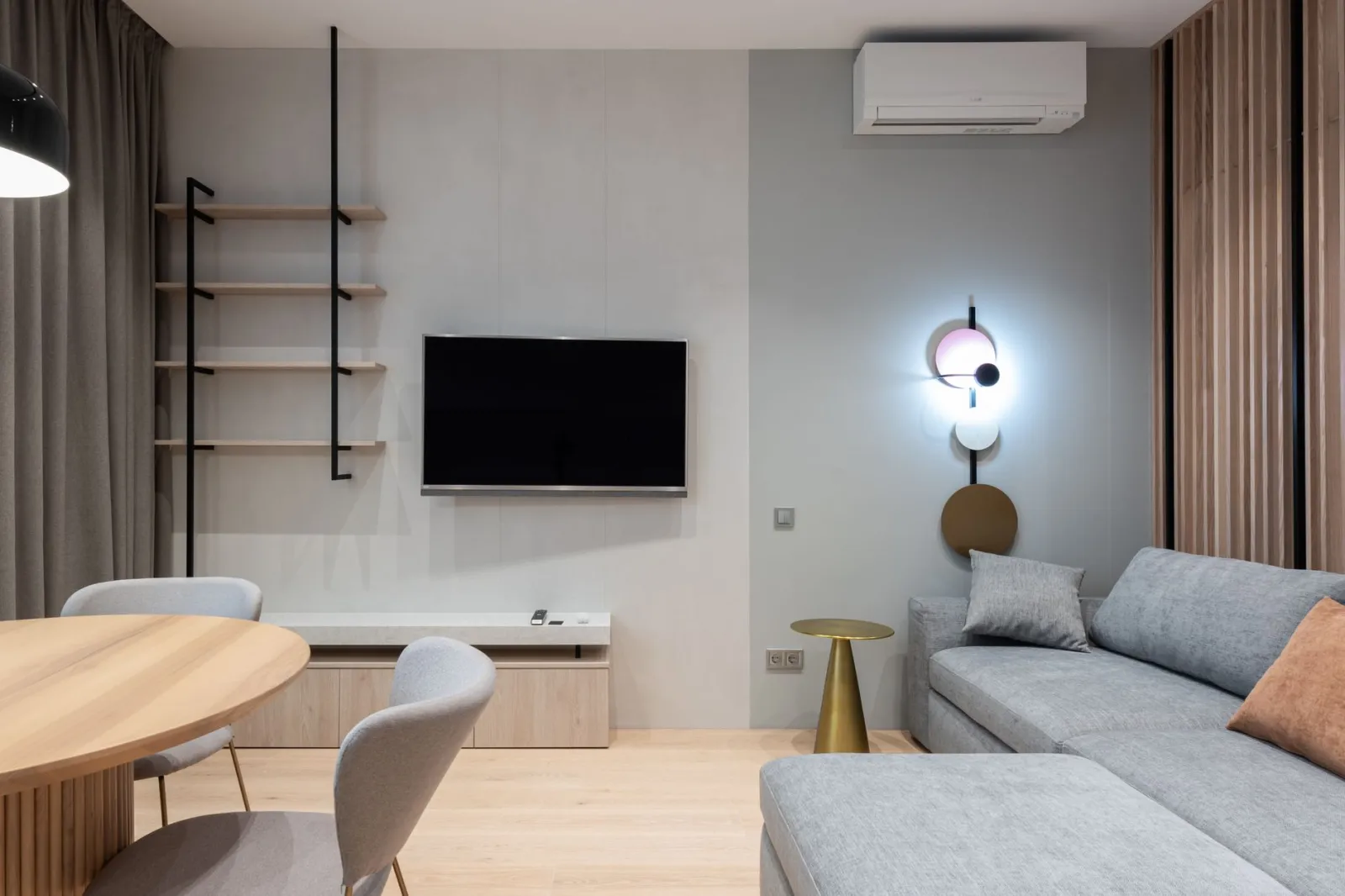 Come pulire il condizionatore di casa: guida pratica per l'estate